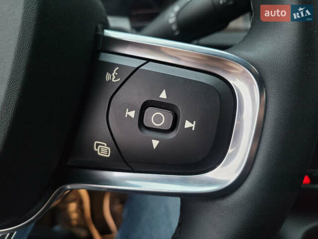 Білий Вольво XC40 Recharge, об'ємом двигуна 0 л та пробігом 82 тис. км за 28500 $, фото 30 на Automoto.ua