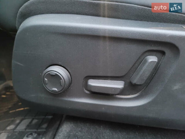 Білий Вольво XC40 Recharge, об'ємом двигуна 0 л та пробігом 82 тис. км за 28500 $, фото 34 на Automoto.ua