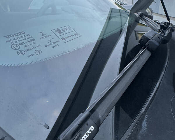 Білий Вольво XC40 Recharge, об'ємом двигуна 0 л та пробігом 82 тис. км за 28500 $, фото 9 на Automoto.ua