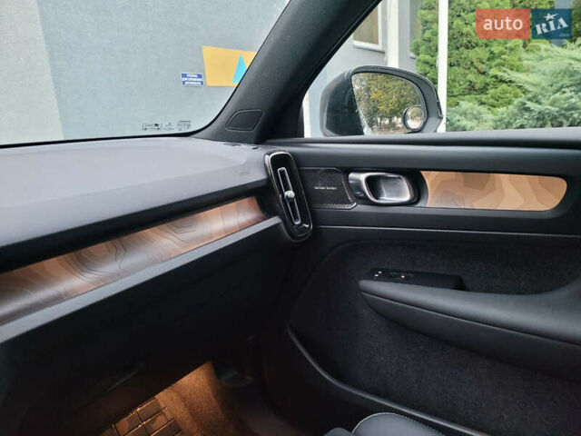 Білий Вольво XC40 Recharge, об'ємом двигуна 0 л та пробігом 82 тис. км за 28500 $, фото 12 на Automoto.ua