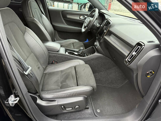 Черный Вольво XC40 Recharge, объемом двигателя 0 л и пробегом 140 тыс. км за 24200 $, фото 48 на Automoto.ua