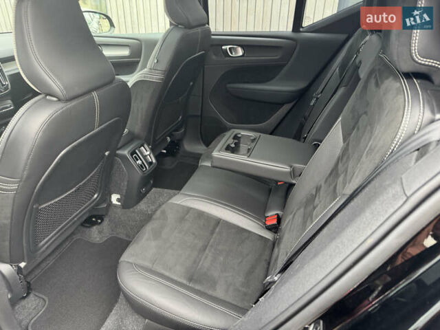 Чорний Вольво XC40 Recharge, об'ємом двигуна 0 л та пробігом 223 тис. км за 22900 $, фото 13 на Automoto.ua