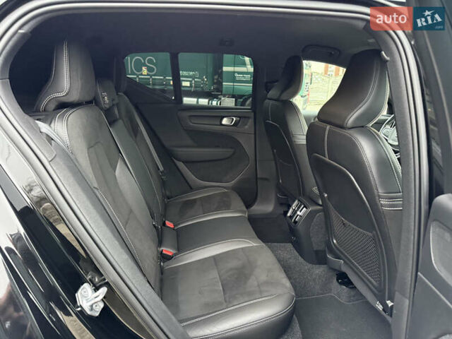 Черный Вольво XC40 Recharge, объемом двигателя 0 л и пробегом 140 тыс. км за 24200 $, фото 41 на Automoto.ua