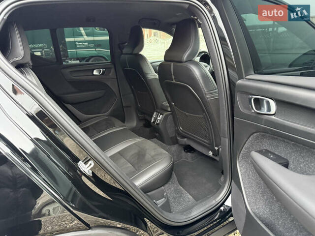 Черный Вольво XC40 Recharge, объемом двигателя 0 л и пробегом 140 тыс. км за 24200 $, фото 39 на Automoto.ua