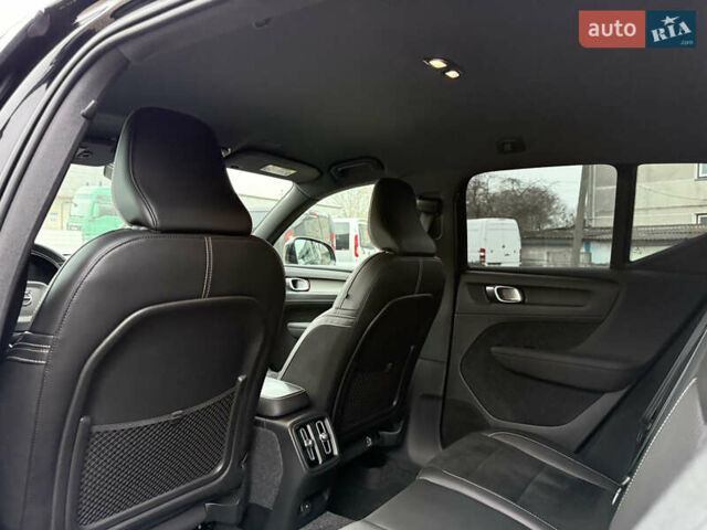 Черный Вольво XC40 Recharge, объемом двигателя 0 л и пробегом 140 тыс. км за 24200 $, фото 35 на Automoto.ua