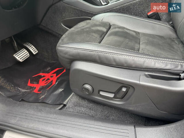 Чорний Вольво XC40 Recharge, об'ємом двигуна 0 л та пробігом 223 тис. км за 22900 $, фото 11 на Automoto.ua