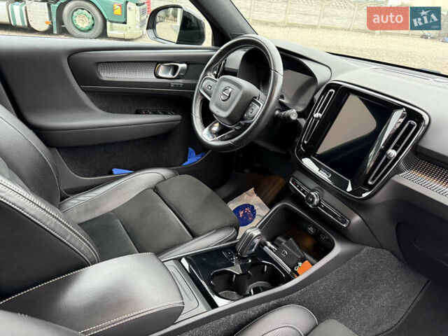 Черный Вольво XC40 Recharge, объемом двигателя 0 л и пробегом 140 тыс. км за 24200 $, фото 49 на Automoto.ua