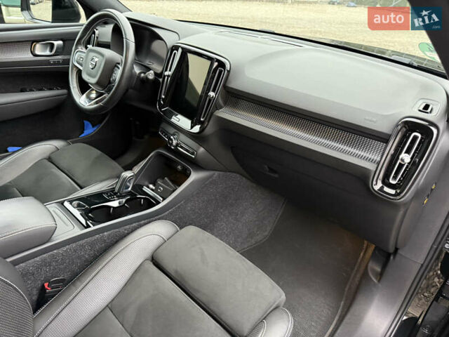 Черный Вольво XC40 Recharge, объемом двигателя 0 л и пробегом 140 тыс. км за 24200 $, фото 51 на Automoto.ua