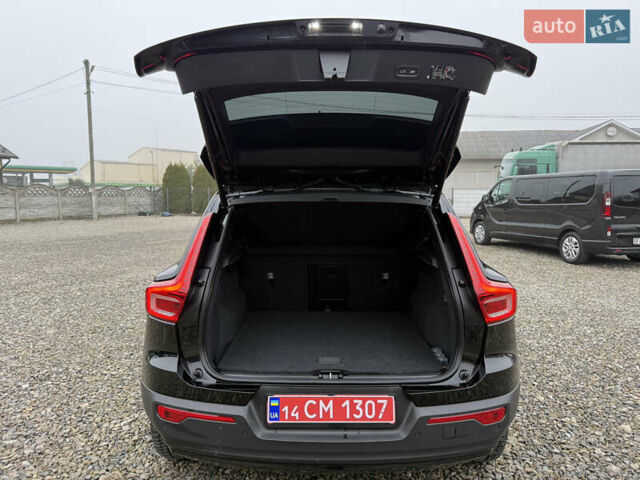 Черный Вольво XC40 Recharge, объемом двигателя 0 л и пробегом 140 тыс. км за 24200 $, фото 55 на Automoto.ua