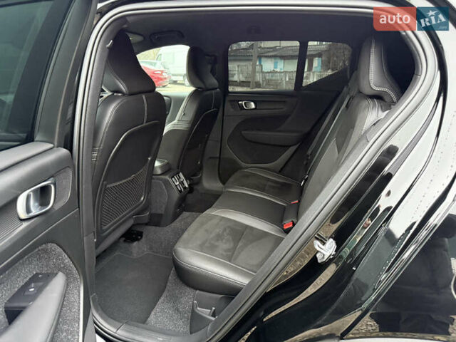 Черный Вольво XC40 Recharge, объемом двигателя 0 л и пробегом 140 тыс. км за 24200 $, фото 33 на Automoto.ua