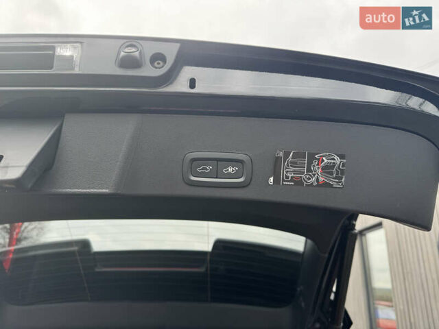 Чорний Вольво XC40 Recharge, об'ємом двигуна 0 л та пробігом 223 тис. км за 22900 $, фото 23 на Automoto.ua