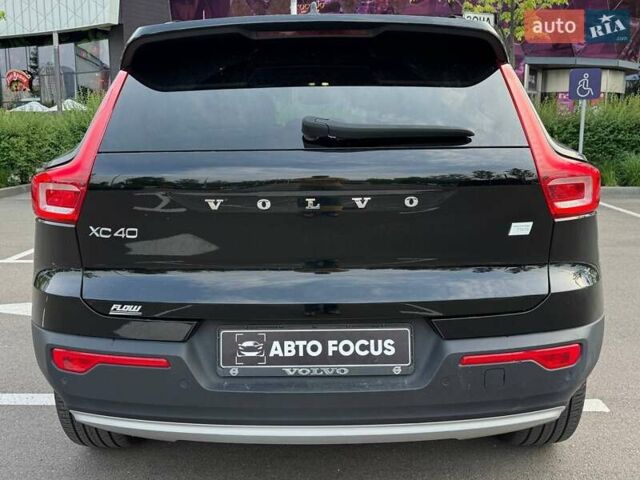 Черный Вольво XC40 Recharge, объемом двигателя 0 л и пробегом 17 тыс. км за 29490 $, фото 5 на Automoto.ua