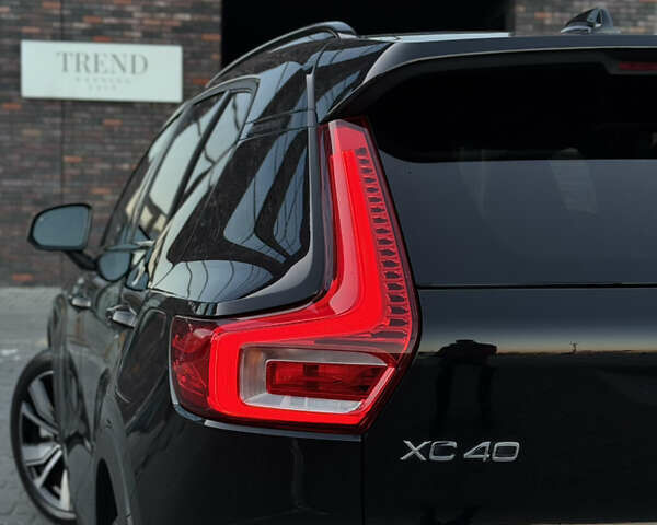 Черный Вольво XC40 Recharge, объемом двигателя 0 л и пробегом 38 тыс. км за 24800 $, фото 24 на Automoto.ua