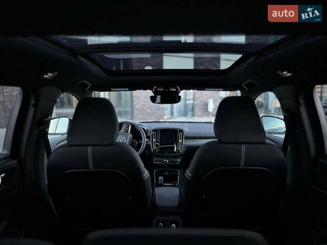 Черный Вольво XC40 Recharge, объемом двигателя 0 л и пробегом 38 тыс. км за 24800 $, фото 34 на Automoto.ua