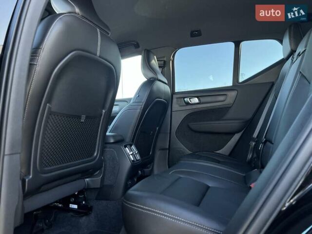 Черный Вольво XC40 Recharge, объемом двигателя 0 л и пробегом 62 тыс. км за 31500 $, фото 31 на Automoto.ua