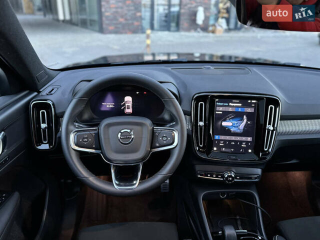 Черный Вольво XC40 Recharge, объемом двигателя 0 л и пробегом 38 тыс. км за 24800 $, фото 42 на Automoto.ua