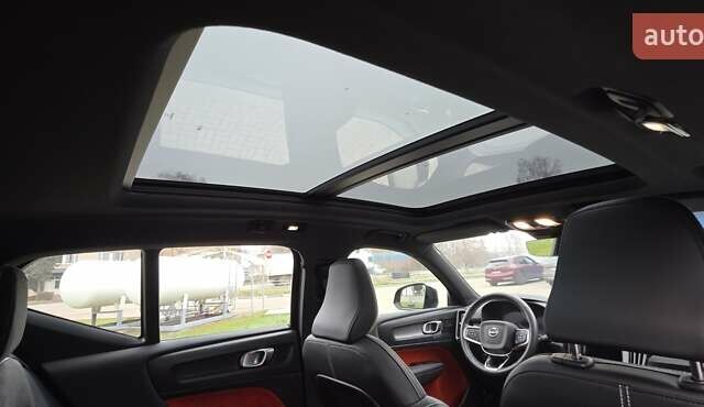 Чорний Вольво XC40 Recharge, об'ємом двигуна 0 л та пробігом 138 тис. км за 28800 $, фото 92 на Automoto.ua