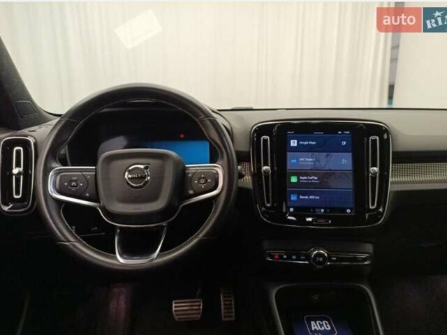 Чорний Вольво XC40 Recharge, об'ємом двигуна 0 л та пробігом 83 тис. км за 27000 $, фото 6 на Automoto.ua