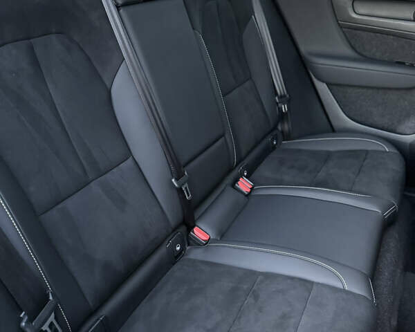 Черный Вольво XC40 Recharge, объемом двигателя 0 л и пробегом 38 тыс. км за 24800 $, фото 81 на Automoto.ua