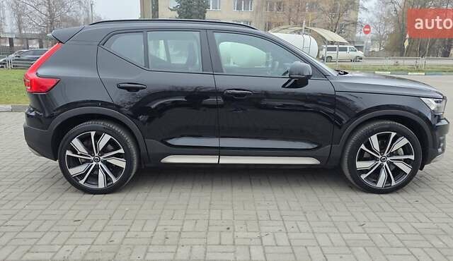 Чорний Вольво XC40 Recharge, об'ємом двигуна 0 л та пробігом 138 тис. км за 28800 $, фото 15 на Automoto.ua