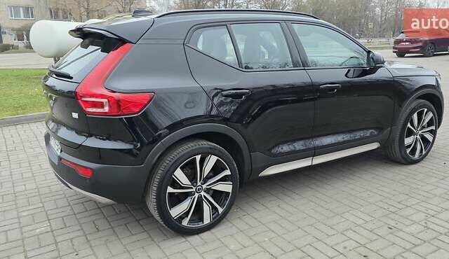 Чорний Вольво XC40 Recharge, об'ємом двигуна 0 л та пробігом 138 тис. км за 28800 $, фото 18 на Automoto.ua