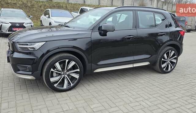 Чорний Вольво XC40 Recharge, об'ємом двигуна 0 л та пробігом 138 тис. км за 28800 $, фото 36 на Automoto.ua