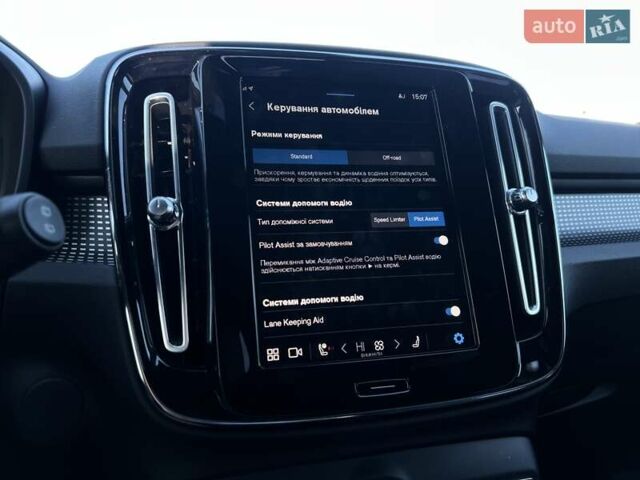 Черный Вольво XC40 Recharge, объемом двигателя 0 л и пробегом 62 тыс. км за 31500 $, фото 23 на Automoto.ua