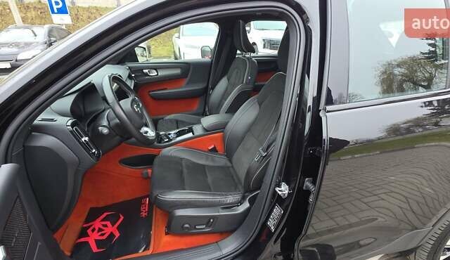 Чорний Вольво XC40 Recharge, об'ємом двигуна 0 л та пробігом 138 тис. км за 28800 $, фото 74 на Automoto.ua