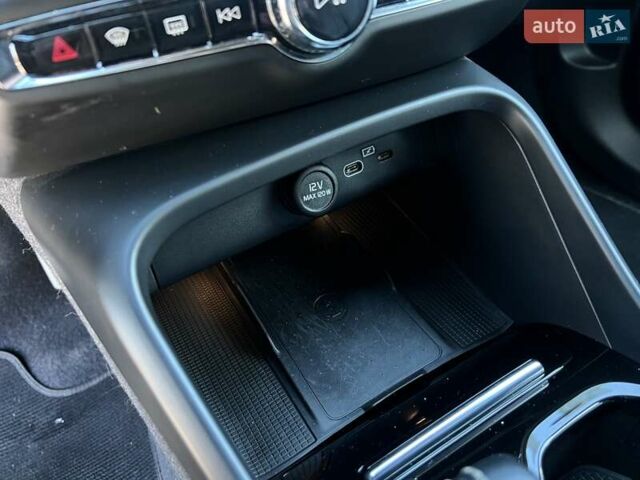 Черный Вольво XC40 Recharge, объемом двигателя 0 л и пробегом 62 тыс. км за 31500 $, фото 30 на Automoto.ua