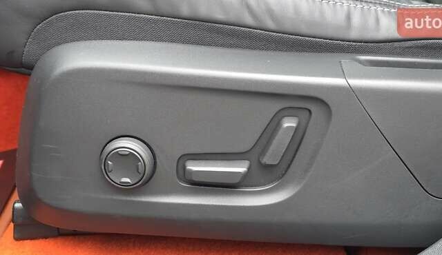 Чорний Вольво XC40 Recharge, об'ємом двигуна 0 л та пробігом 138 тис. км за 28800 $, фото 73 на Automoto.ua