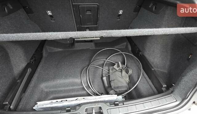 Чорний Вольво XC40 Recharge, об'ємом двигуна 0 л та пробігом 138 тис. км за 28800 $, фото 85 на Automoto.ua