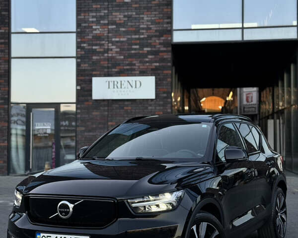 Черный Вольво XC40 Recharge, объемом двигателя 0 л и пробегом 38 тыс. км за 24800 $, фото 3 на Automoto.ua
