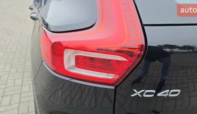 Чорний Вольво XC40 Recharge, об'ємом двигуна 0 л та пробігом 138 тис. км за 28800 $, фото 51 на Automoto.ua
