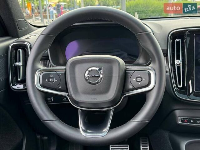 Черный Вольво XC40 Recharge, объемом двигателя 0 л и пробегом 17 тыс. км за 29490 $, фото 14 на Automoto.ua