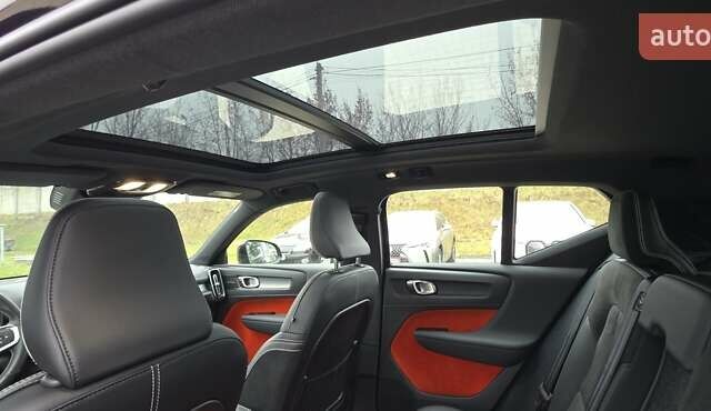 Чорний Вольво XC40 Recharge, об'ємом двигуна 0 л та пробігом 138 тис. км за 28800 $, фото 78 на Automoto.ua