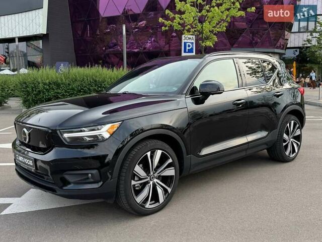 Черный Вольво XC40 Recharge, объемом двигателя 0 л и пробегом 17 тыс. км за 27490 $, фото 2 на Automoto.ua