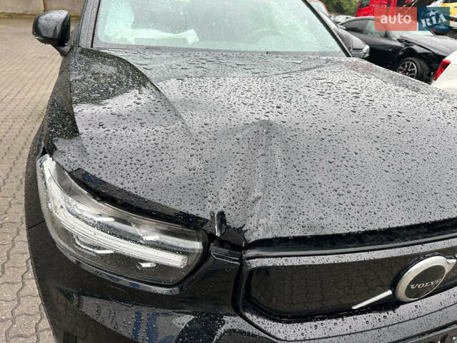 Черный Вольво XC40 Recharge, объемом двигателя 0 л и пробегом 195 тыс. км за 16200 $, фото 14 на Automoto.ua