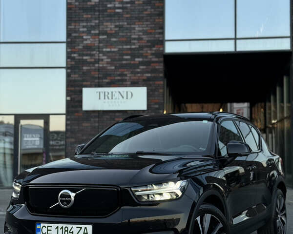 Черный Вольво XC40 Recharge, объемом двигателя 0 л и пробегом 38 тыс. км за 24800 $, фото 2 на Automoto.ua