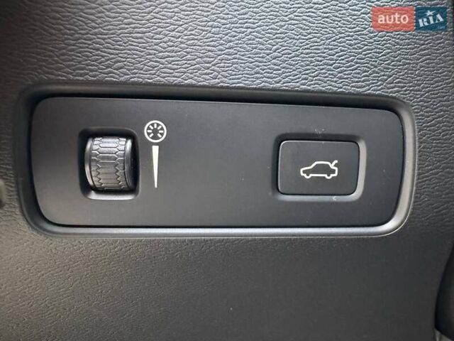 Черный Вольво XC40 Recharge, объемом двигателя 0 л и пробегом 17 тыс. км за 29490 $, фото 18 на Automoto.ua