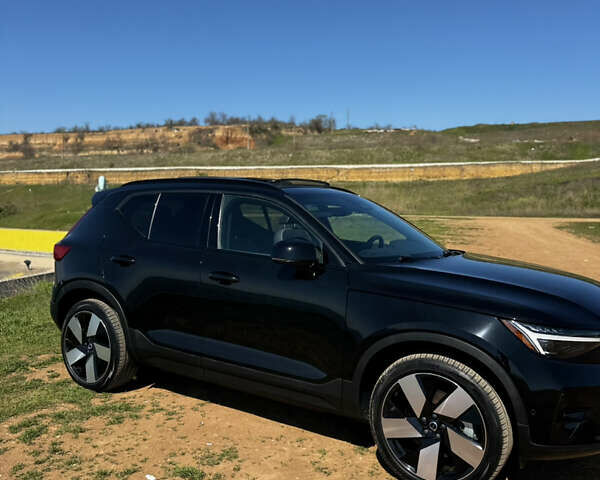 Черный Вольво XC40 Recharge, объемом двигателя 0 л и пробегом 36 тыс. км за 32000 $, фото 7 на Automoto.ua