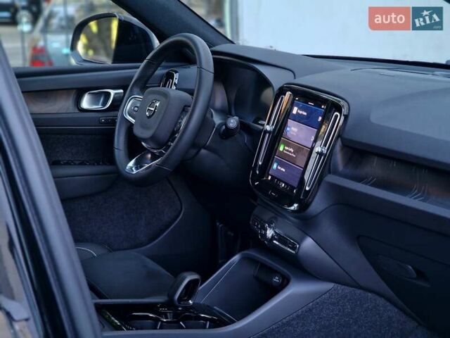 Чорний Вольво XC40 Recharge, об'ємом двигуна 0 л та пробігом 36 тис. км за 34990 $, фото 59 на Automoto.ua
