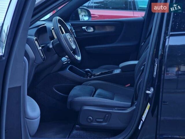 Чорний Вольво XC40 Recharge, об'ємом двигуна 0 л та пробігом 36 тис. км за 34990 $, фото 52 на Automoto.ua