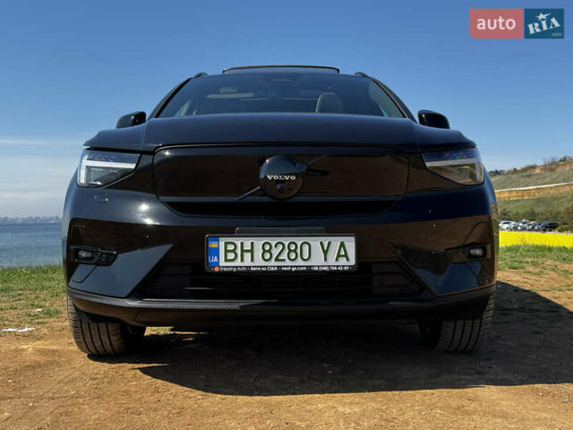 Черный Вольво XC40 Recharge, объемом двигателя 0 л и пробегом 36 тыс. км за 32000 $, фото 11 на Automoto.ua