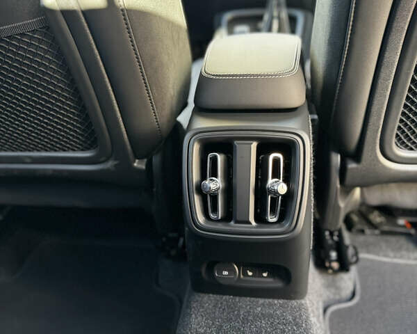 Черный Вольво XC40 Recharge, объемом двигателя 0 л и пробегом 36 тыс. км за 32000 $, фото 29 на Automoto.ua