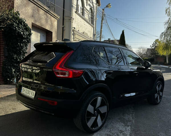 Черный Вольво XC40 Recharge, объемом двигателя 0 л и пробегом 36 тыс. км за 32000 $, фото 72 на Automoto.ua