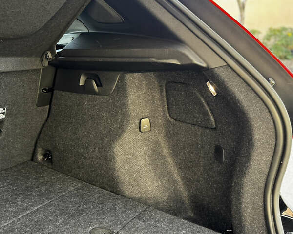 Черный Вольво XC40 Recharge, объемом двигателя 0 л и пробегом 36 тыс. км за 32000 $, фото 75 на Automoto.ua