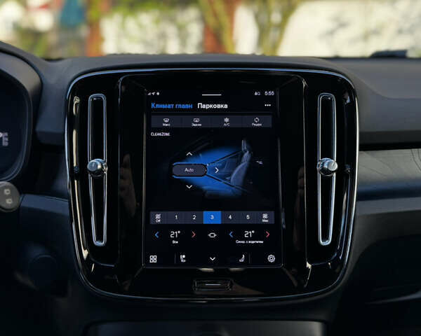 Черный Вольво XC40 Recharge, объемом двигателя 0 л и пробегом 33 тыс. км за 29999 $, фото 40 на Automoto.ua