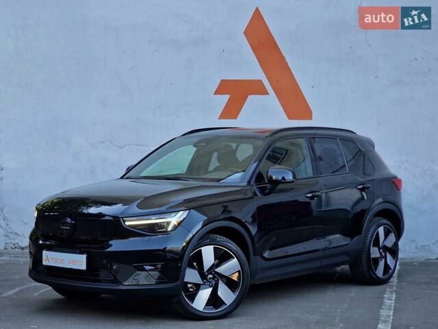 Чорний Вольво XC40 Recharge, об'ємом двигуна 0 л та пробігом 36 тис. км за 34990 $, фото 7 на Automoto.ua