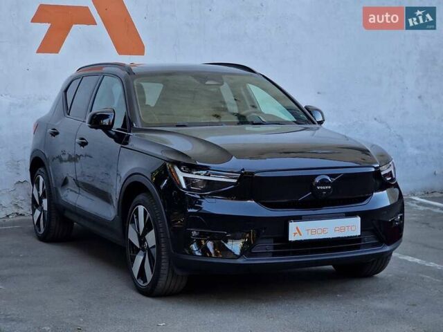 Чорний Вольво XC40 Recharge, об'ємом двигуна 0 л та пробігом 36 тис. км за 34990 $, фото 6 на Automoto.ua