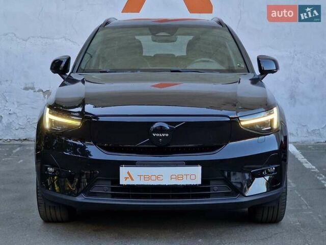 Чорний Вольво XC40 Recharge, об'ємом двигуна 0 л та пробігом 36 тис. км за 34990 $, фото 2 на Automoto.ua